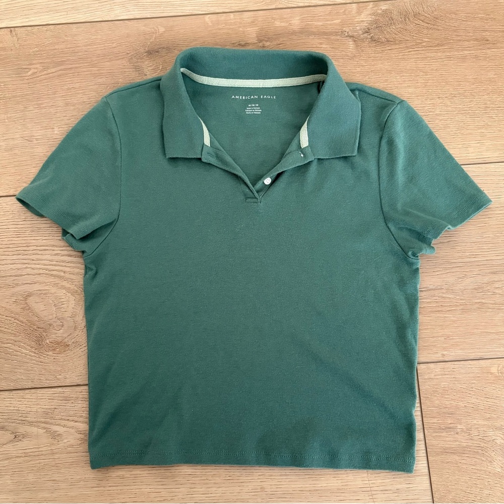 American Eagle Outfitters Cropped Green Polo Size Medium